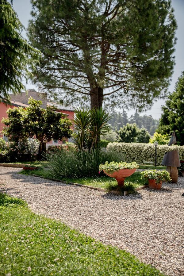 קסטלנואובו דל גארדה Vanda Luxury House Near Gardaland And Garda Lake מראה חיצוני תמונה