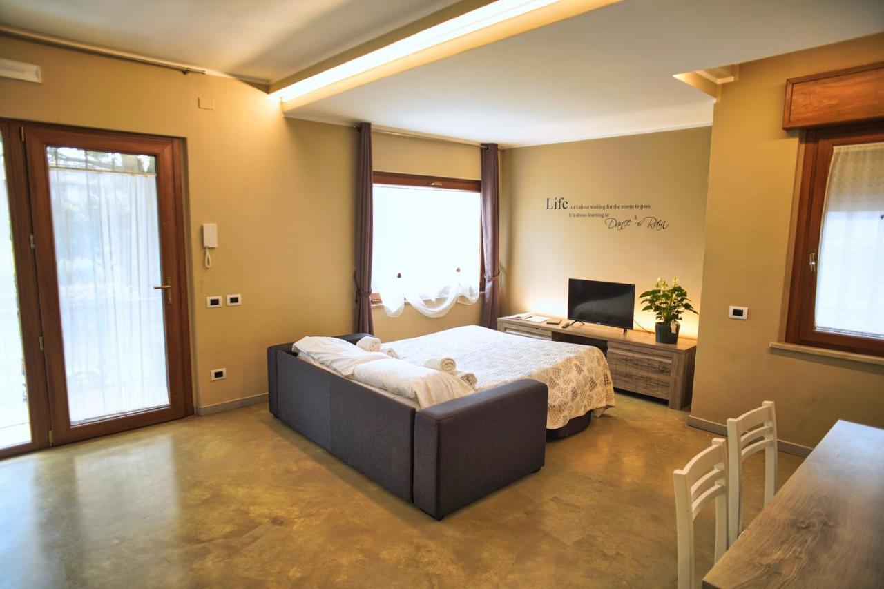 קסטלנואובו דל גארדה Vanda Luxury House Near Gardaland And Garda Lake מראה חיצוני תמונה