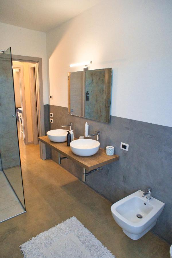 קסטלנואובו דל גארדה Vanda Luxury House Near Gardaland And Garda Lake מראה חיצוני תמונה